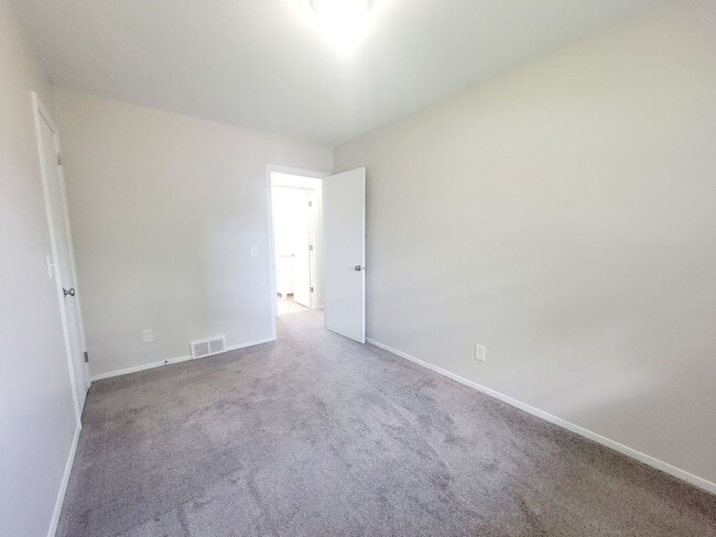 Photo - 5641 4th St NE Unit Apt 1