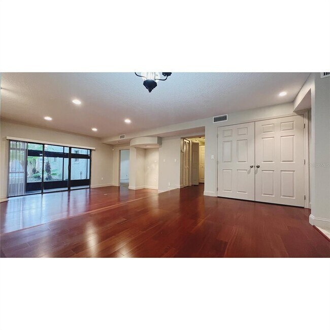 1000 Winderley Pl Unit 128