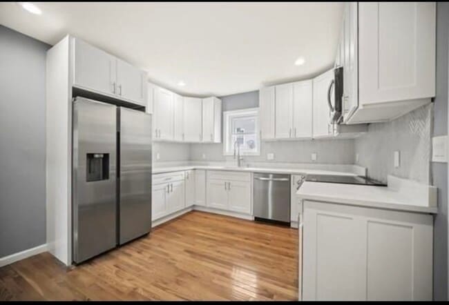 Building Photo - 6 Gannett St Rental