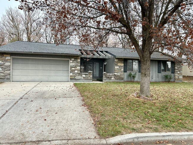 5120 Turret~Corner Lot in Northwest Boise ... - 5120 Turret~Corner Lot in Northwest Boise ... House