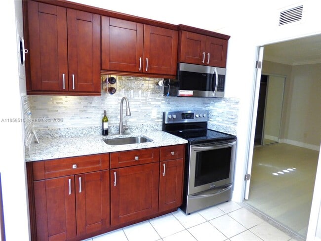 Photo - 333 SE Martin Ave Unidad 3-1