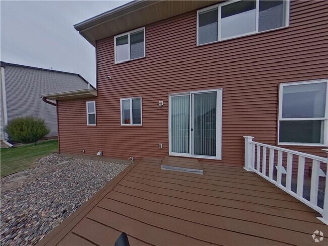 Building Photo - 1590 Edgebrook Ln Rental