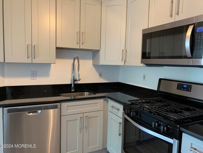 Photo - 462 Magnolia Ct