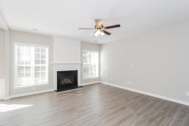 Photo - 191 Regent Pl