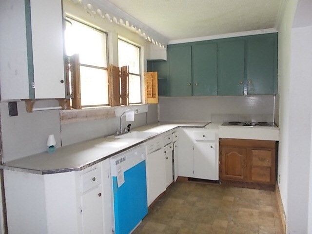38 Field Crest Dr