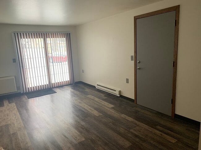 Photo - Iowa Ave Unit 8