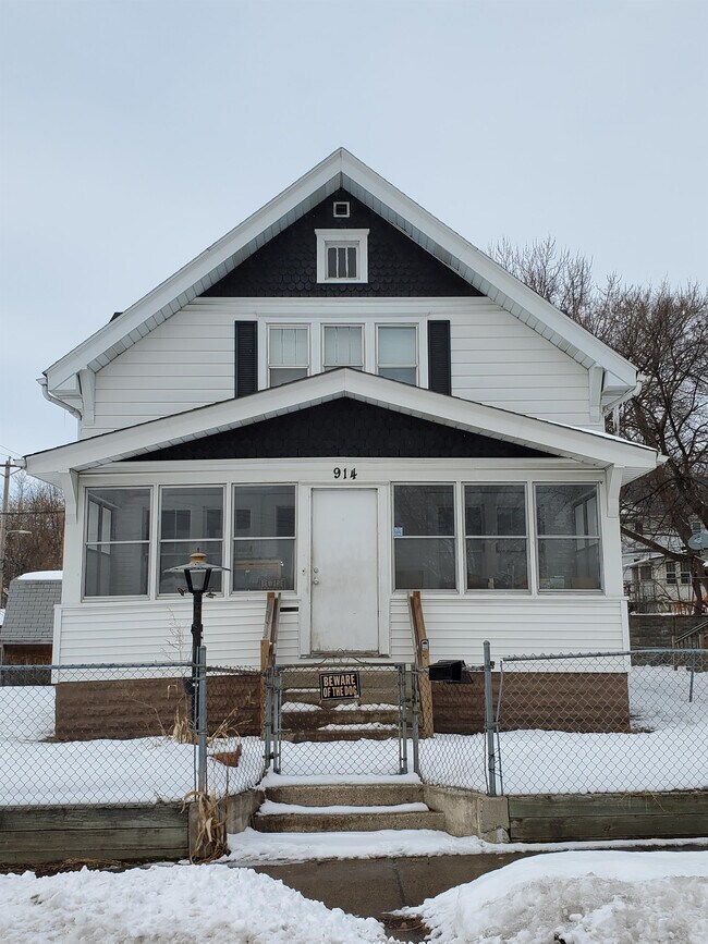 Photo - 914 N 24th Ave