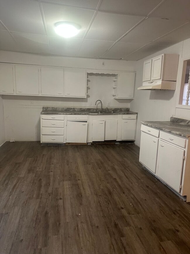 Photo - 3 bed 1 bath home steps from schools