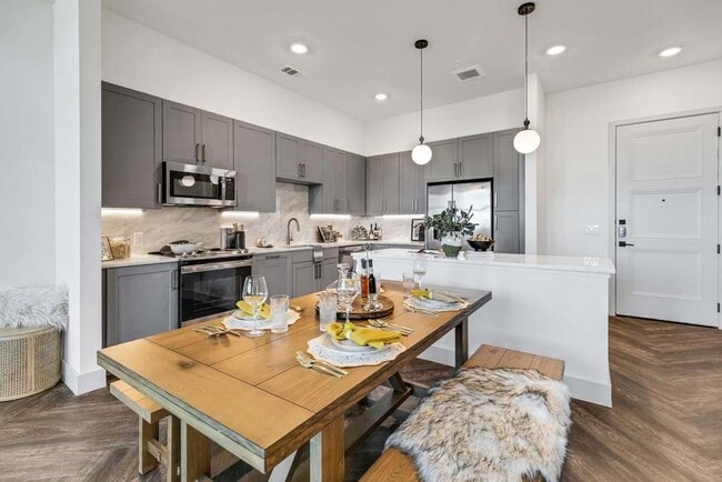 Photo - Katy Trail Uptown Apartments