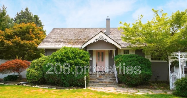 Building Photo - 2721 W Cassia St Rental