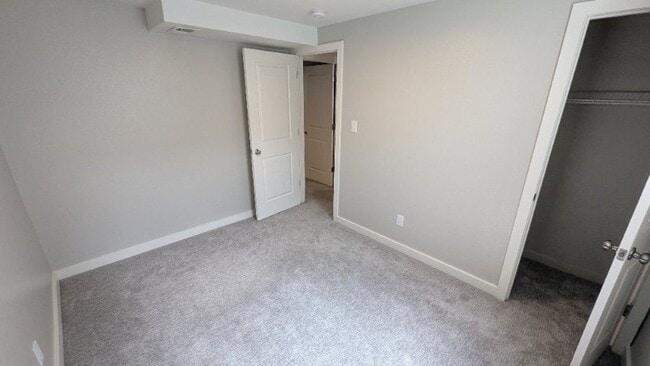 1475 W 43rd Ave
