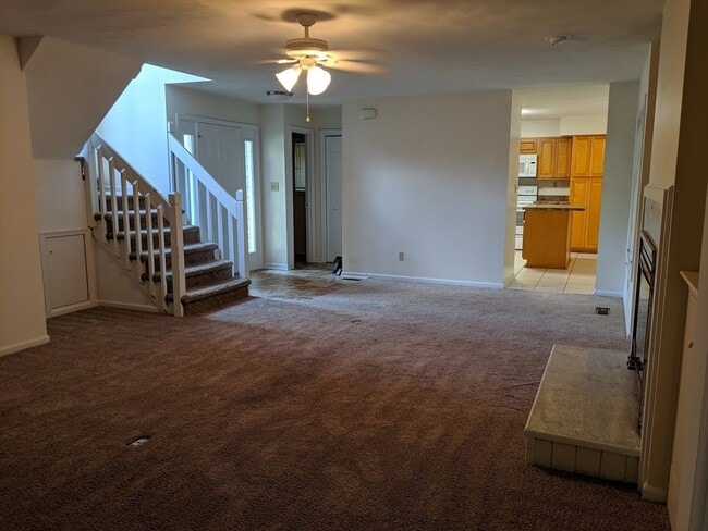 Photo - 3 BEDROOM 2.5 BATH DUPLEX NEAR MILITARY BASES