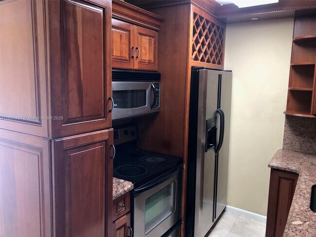 Photo - 10810 N Kendall Dr Unit Q-18