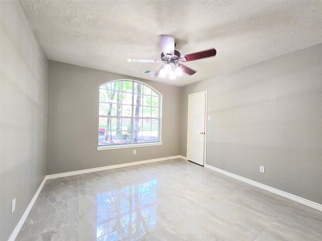 Photo - 159 S Delta Mill Cir