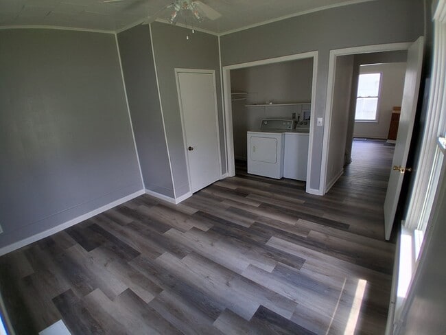 Photo - 225 W 3rd St