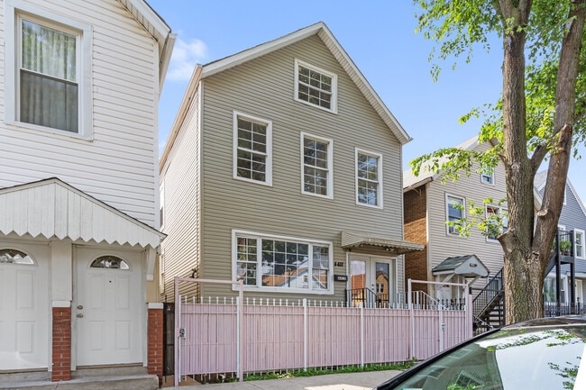 Building Photo - 4418 S Honore St Rental