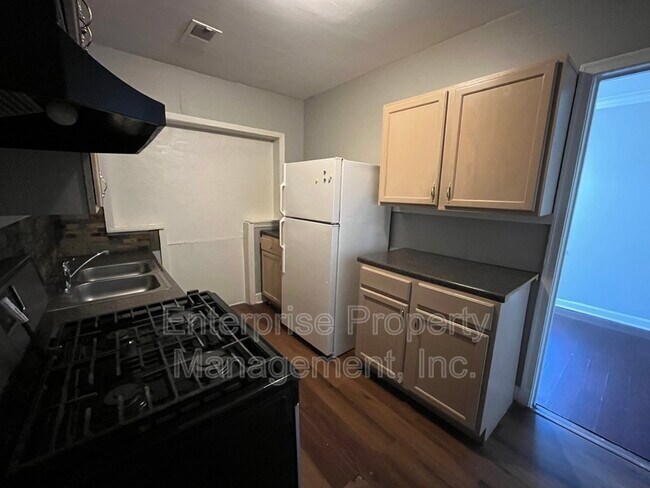 Photo - 1041 Railton Rd