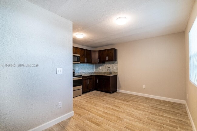 Photo - 601 S Flagler Ave Unit 6