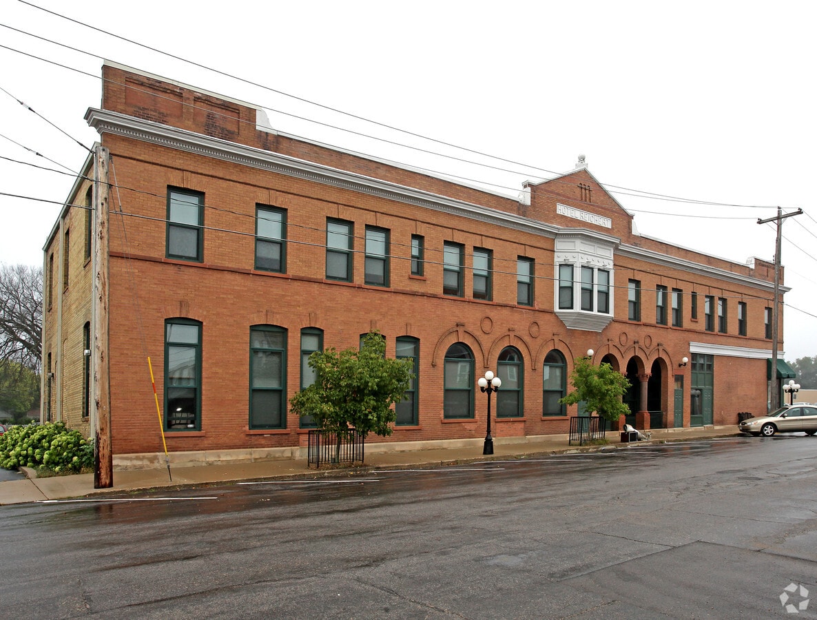 Photo - Reichert Place Apartments