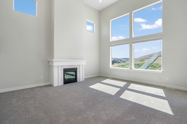 Building Photo - Pet-Friendly Upgraded 4-Bedroom Home with ...