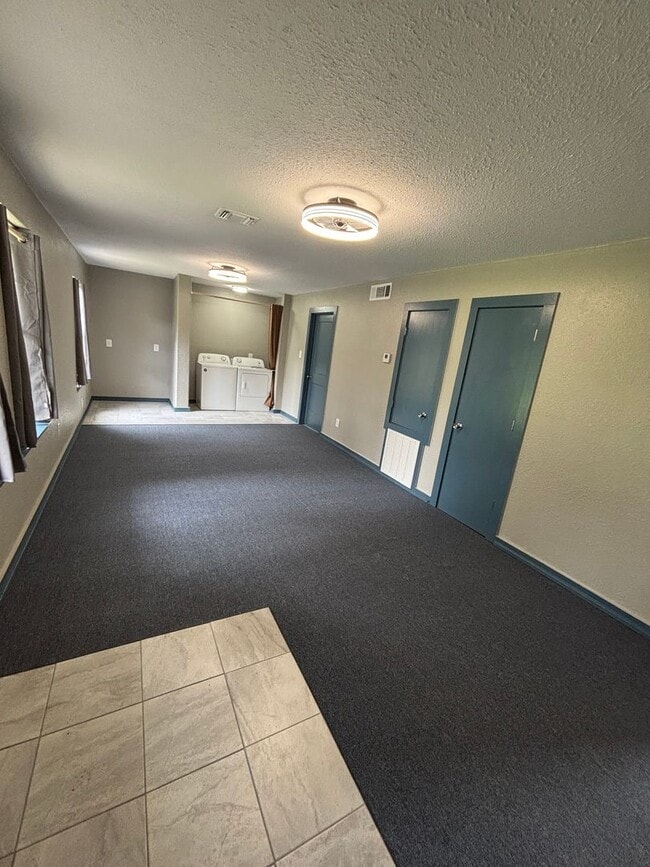 Photo - Remodeled 2 Bedroom Unit Off of Bert Kouns