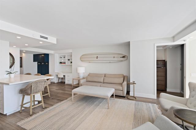 1820 Avenida Del Mundo Unit 101