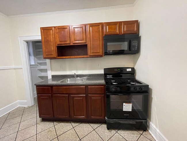 Photo - 380 Union Ave