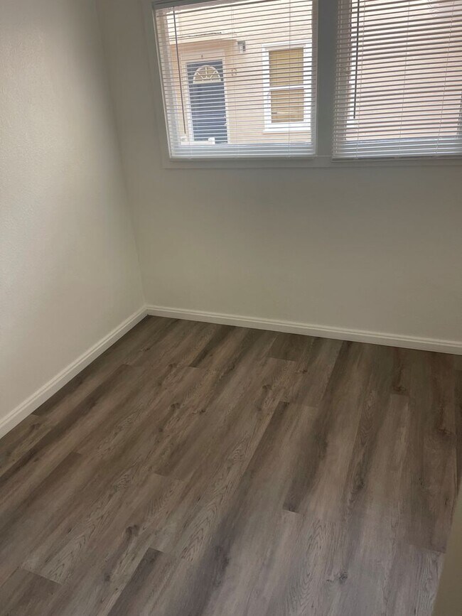 Photo - Newly upgraded Central Berkeley one-bedroo... Unit 04