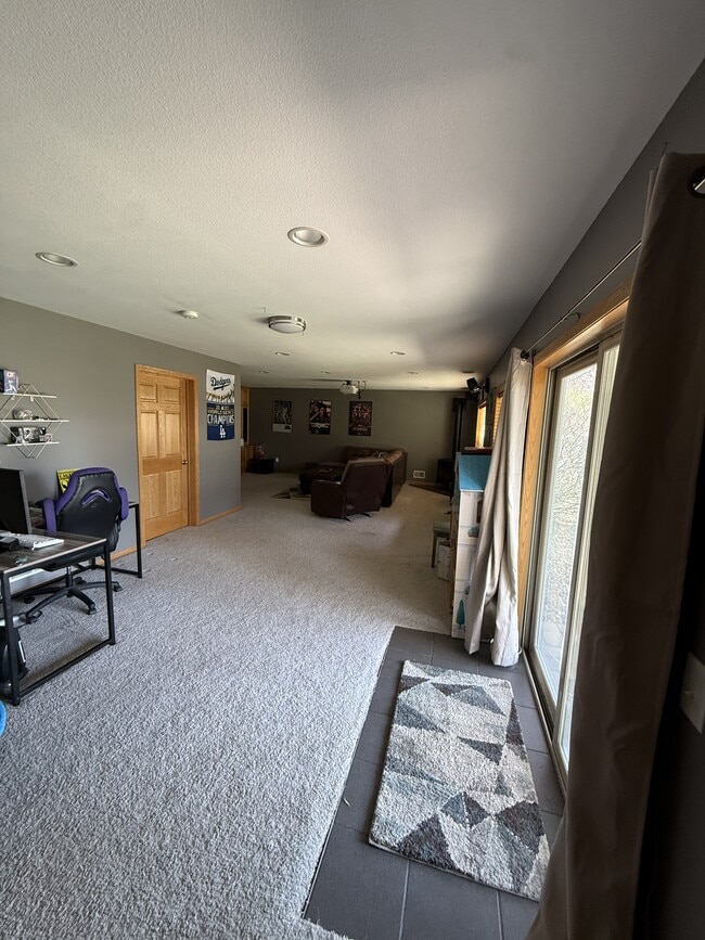 Photo - 12823 Zilla St NW