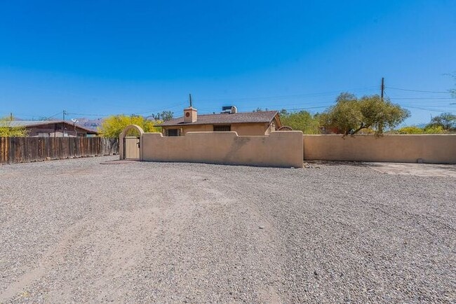 Photo - Centrally Located 4-Bed, 2-Bath Tucson Rental – Near U of A