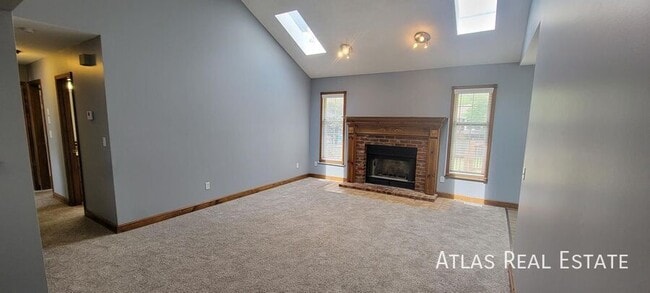 Photo - 205 NW Almond