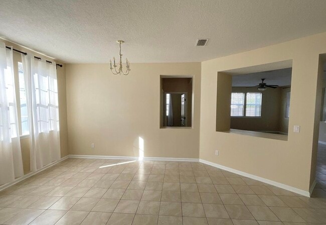 Photo - 133 Camden Cay Dr