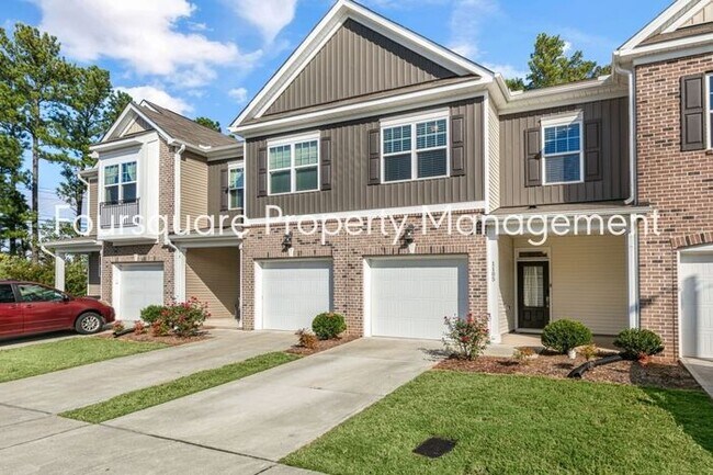 Photo - Townhome| Screened -In Back Porch |One Car...