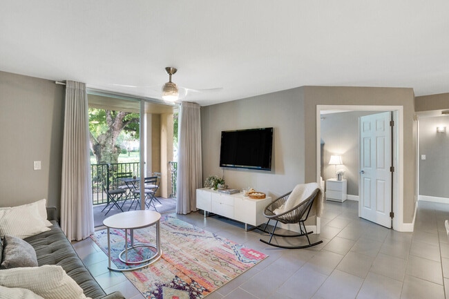 Photo - 123 Yacht Club Way Unit 108