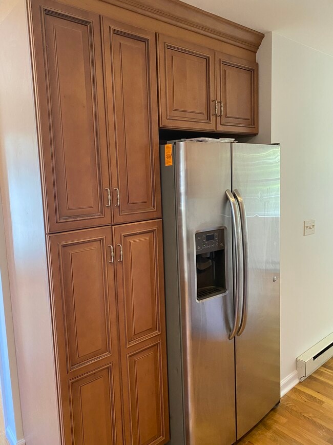 Kitchen - 7 Greenfield Ave Unit A