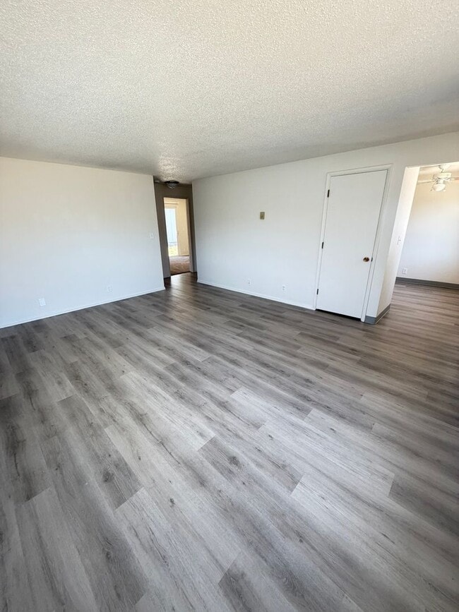 Photo - 2202 Oak St SE Unit 2204