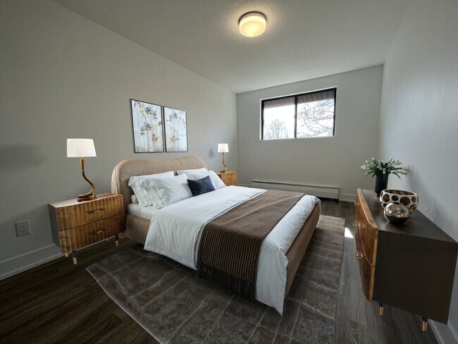 Photo - 130-150 Christopher Drive