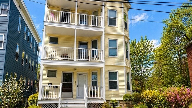 Photo - 37 Waverly St Unit 2