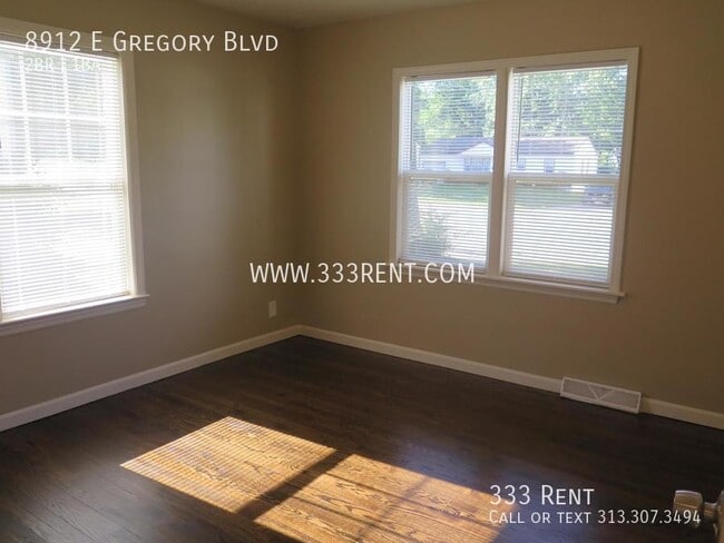 Photo - 8912 E Gregory Blvd