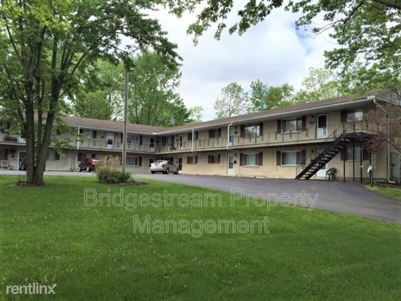 Photo - 7837 N Main St