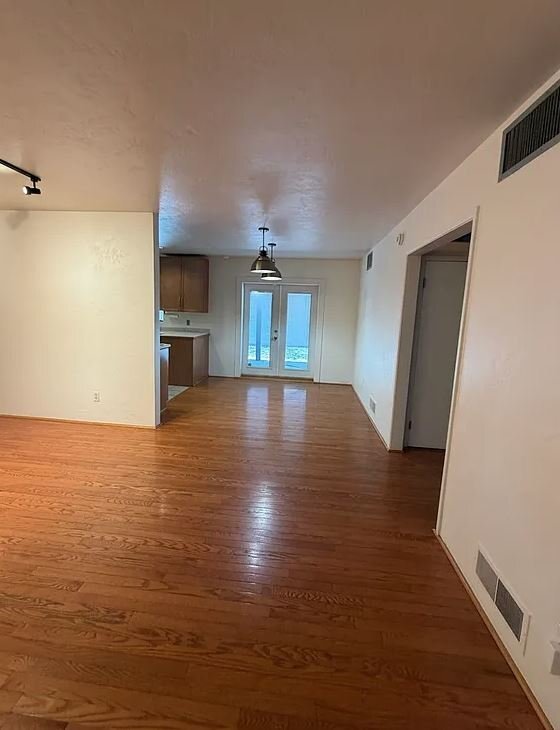 Photo - 1290 E Allen Rd