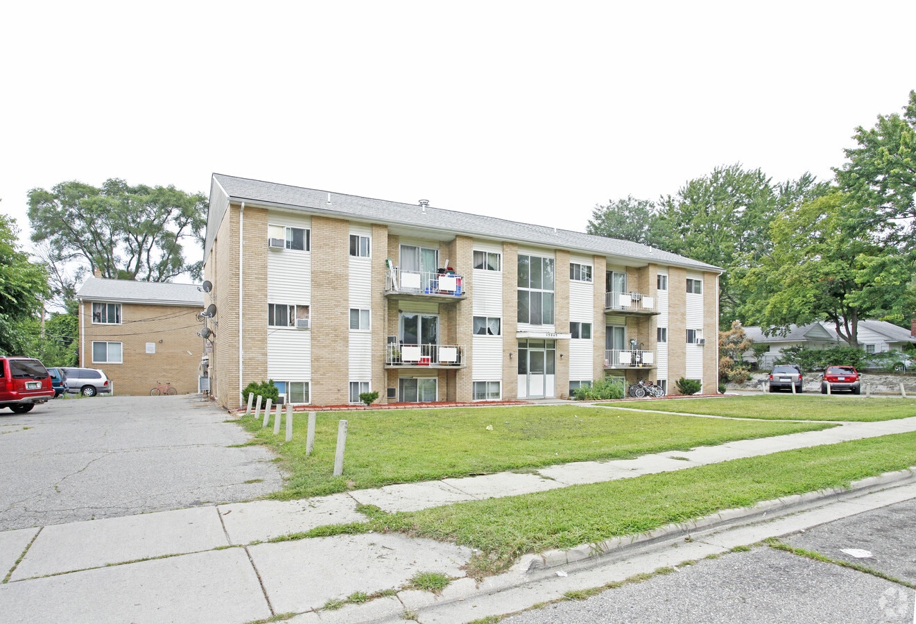 Photo - Brownell Apartments