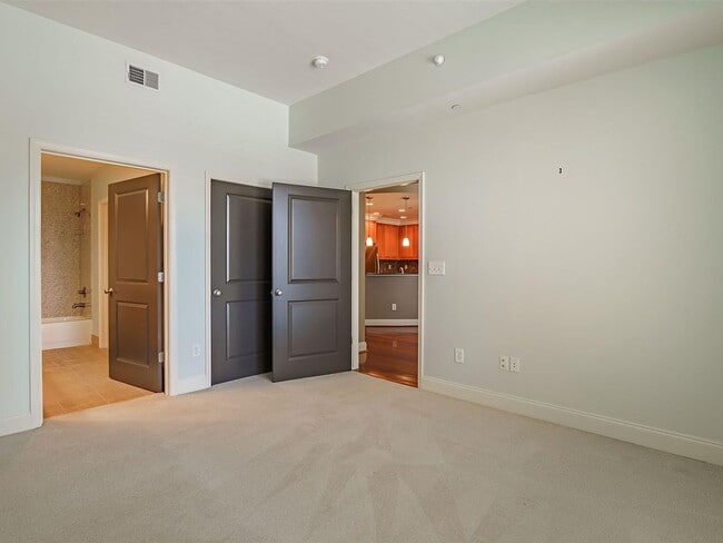 Photo - "Spacious 2-Bed, 2-Bath Gem in Columbia's Heartland – 1412 Sq Ft of Comfort!"