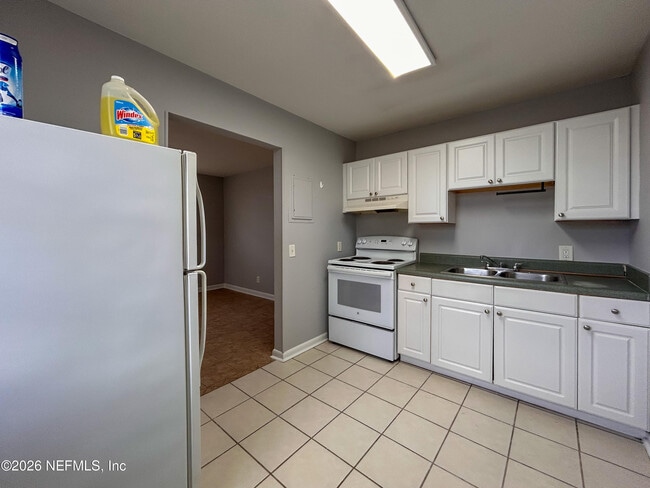 Photo - 1122 Woodruff Ave Unit 21