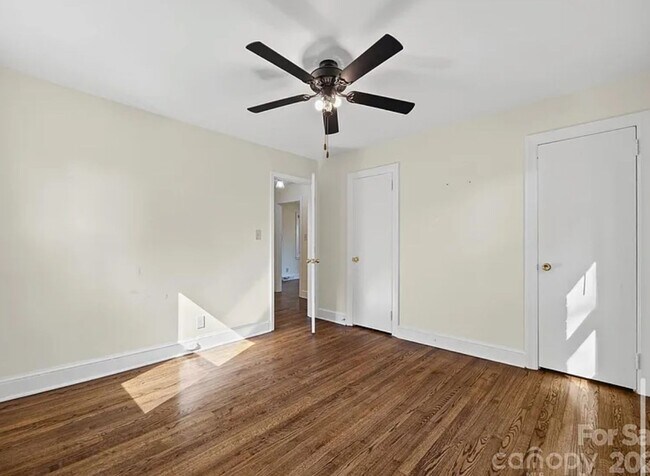 Photo - 216 Sylvania Ave