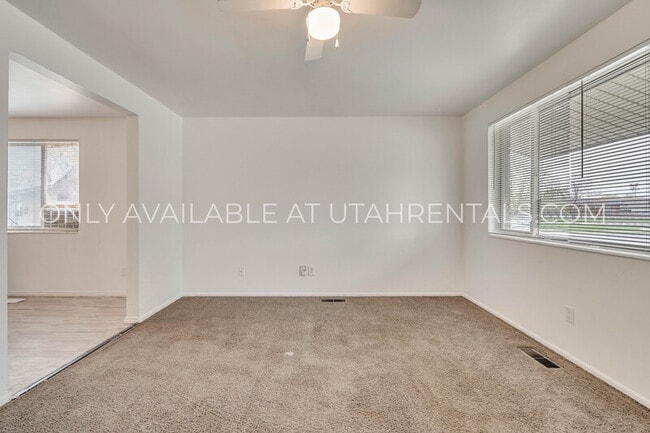 Photo - 1194 W 300 N St