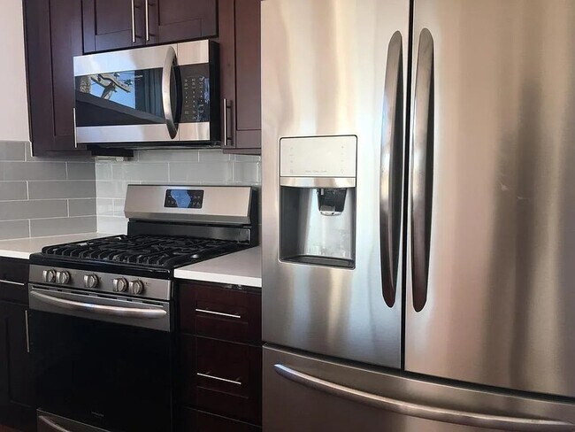 Photo - 320 Cecil B. Moore Ave Unidad 5