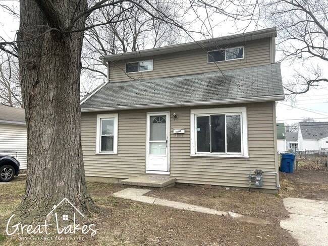 Building Photo - Stunning 3 bedroom / 1.5 bathroom house now available for rent!