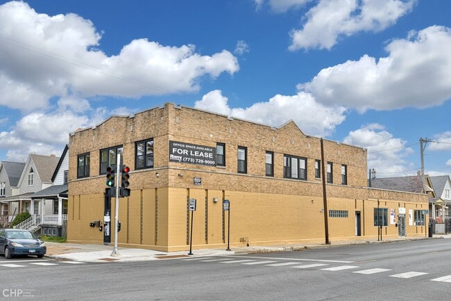 Photo - 4176 W Montrose Ave Apartment Unit 4178-ST
