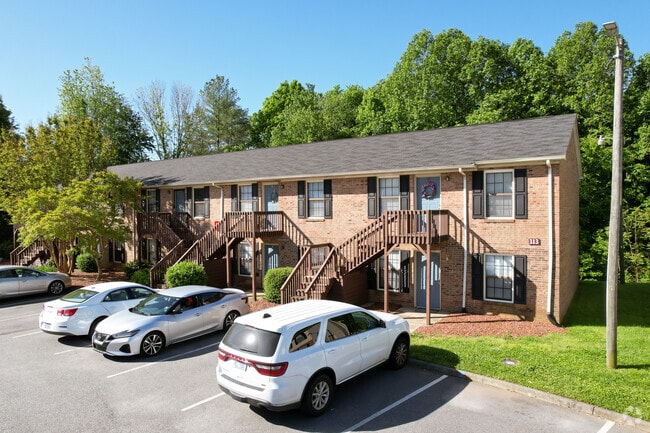 Photo - Linville Ridge Apartments